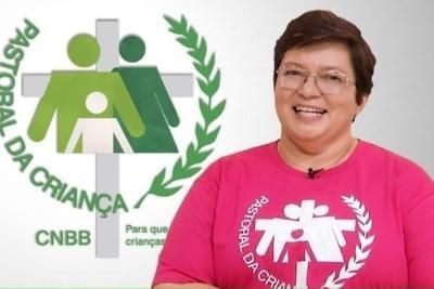 jornada mundial dos pobres lideres visitando comunidade
