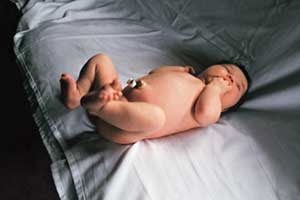 bebe ate um mes cordao umbilical