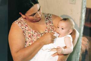 bebe de quatro e cinco meses higiene 1