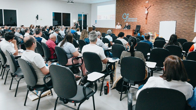 Plenária do Seminário Nacional da Campanha da Fraternidade 2027, em Brasília.